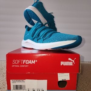 Women's Puma Sneakers